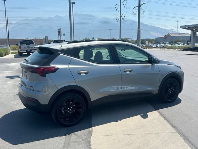 Certified 2027 Chevrolet Bolt RS w/ Technology Package FWD image 6