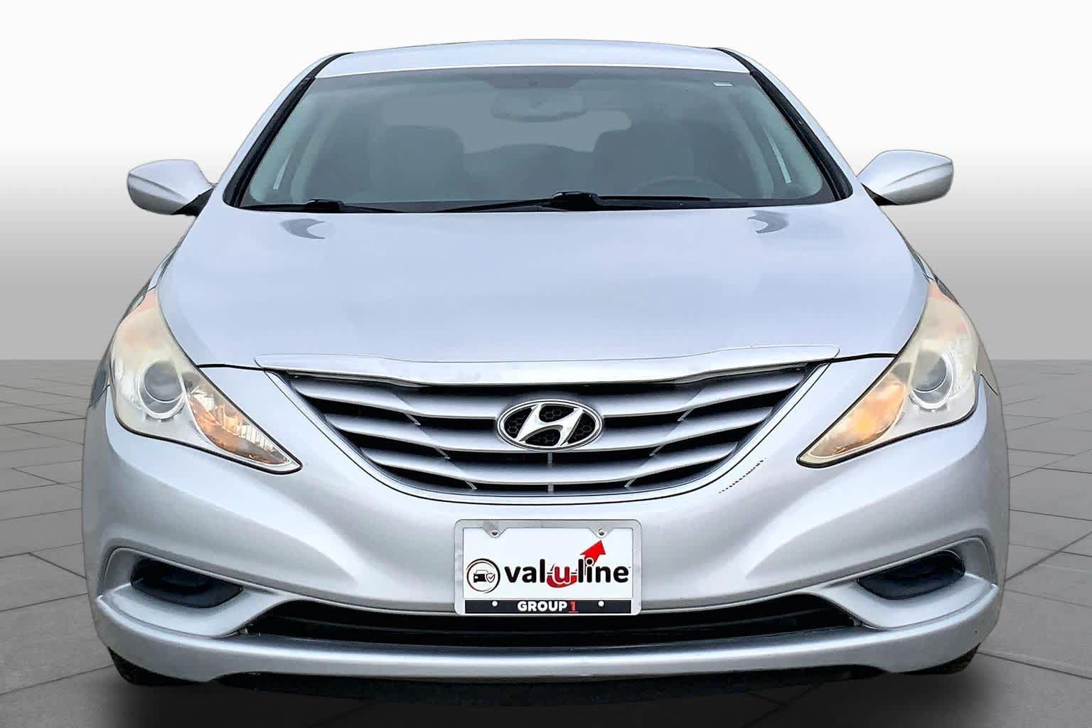 Used 2012 Hyundai Sonata GLS w/ Popular Equipment Pkg FWD image 4