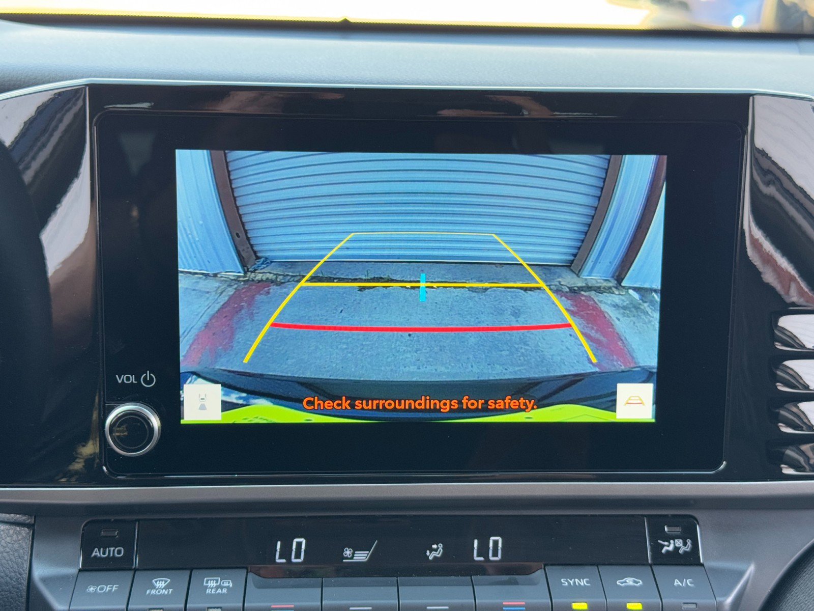 Used 2025 Toyota Camry LE w/ Convenience Package image 25