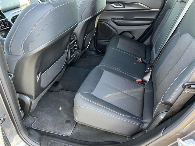 Certified 2025 Jeep Grand Cherokee Laredo X w/ Luxury Tech Group I image 27