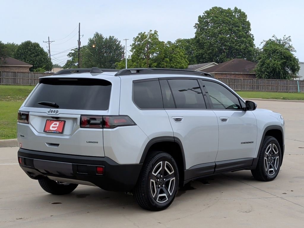 New 2026 Jeep Cherokee Laredo AWD/4WD image 8