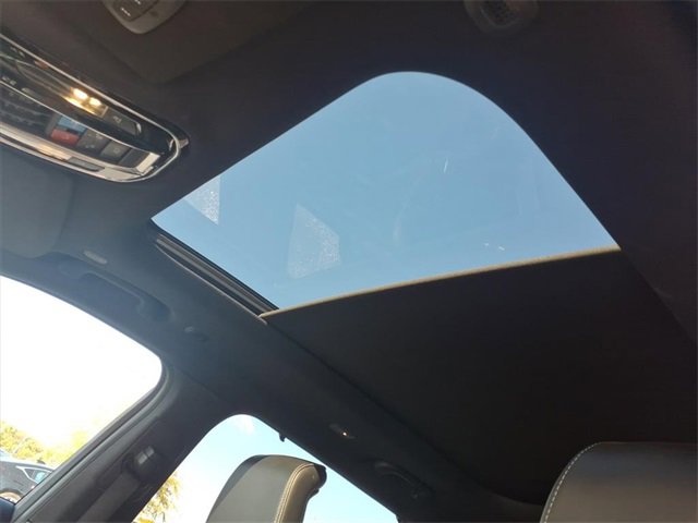 Certified 2022 Jeep Grand Cherokee L Overland w/ Luxury Tech Group IV image 24