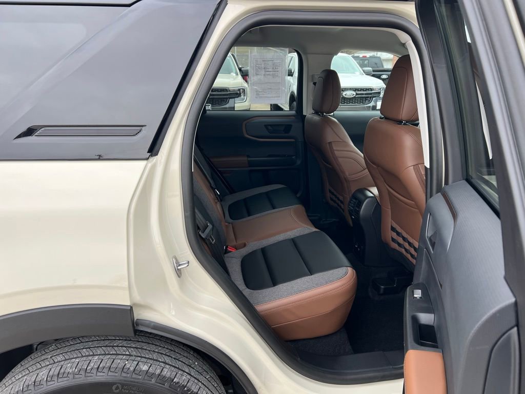 Used 2024 Ford Bronco Sport Outer Banks image 19