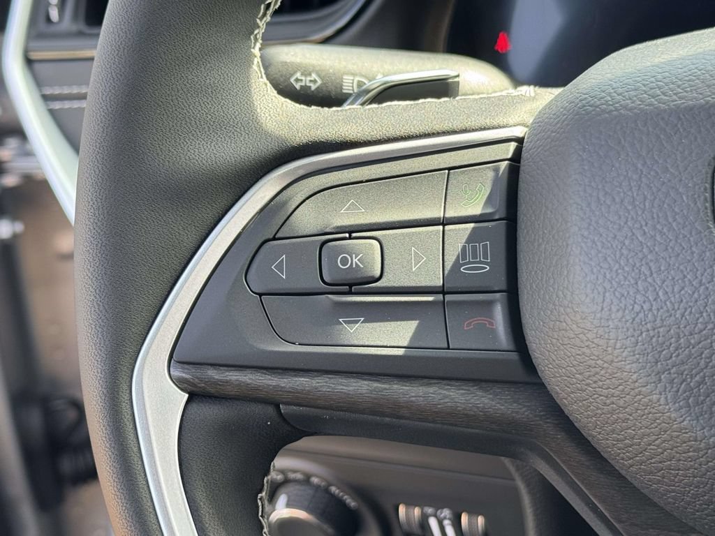 New 2026 Jeep Grand Cherokee Altitude AWD/4WD image 24