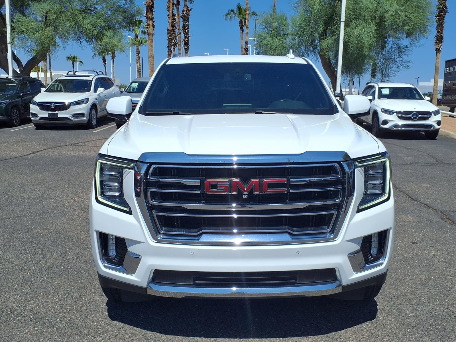 Used 2021 GMC Yukon SLT w/ SLT Premium Package AWD/4WD image 2