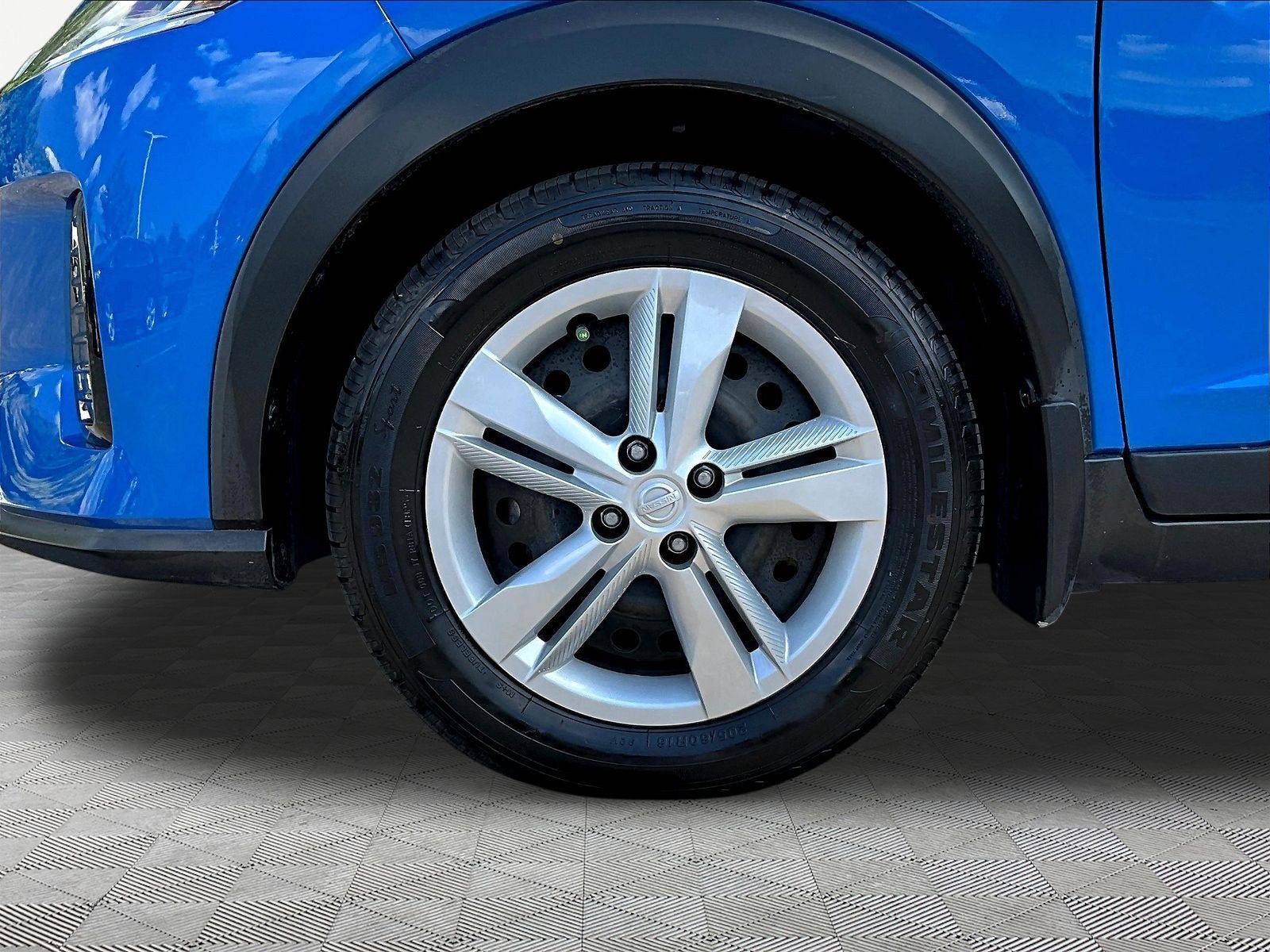 Used 2022 Nissan Kicks S FWD image 34