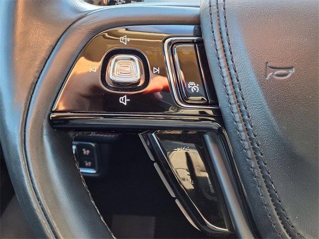 Used 2020 Lincoln Aviator Reserve w/ Equipment Group 202A image 16