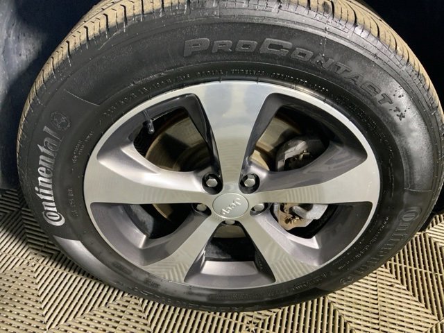 Used 2019 Jeep Cherokee Limited image 46