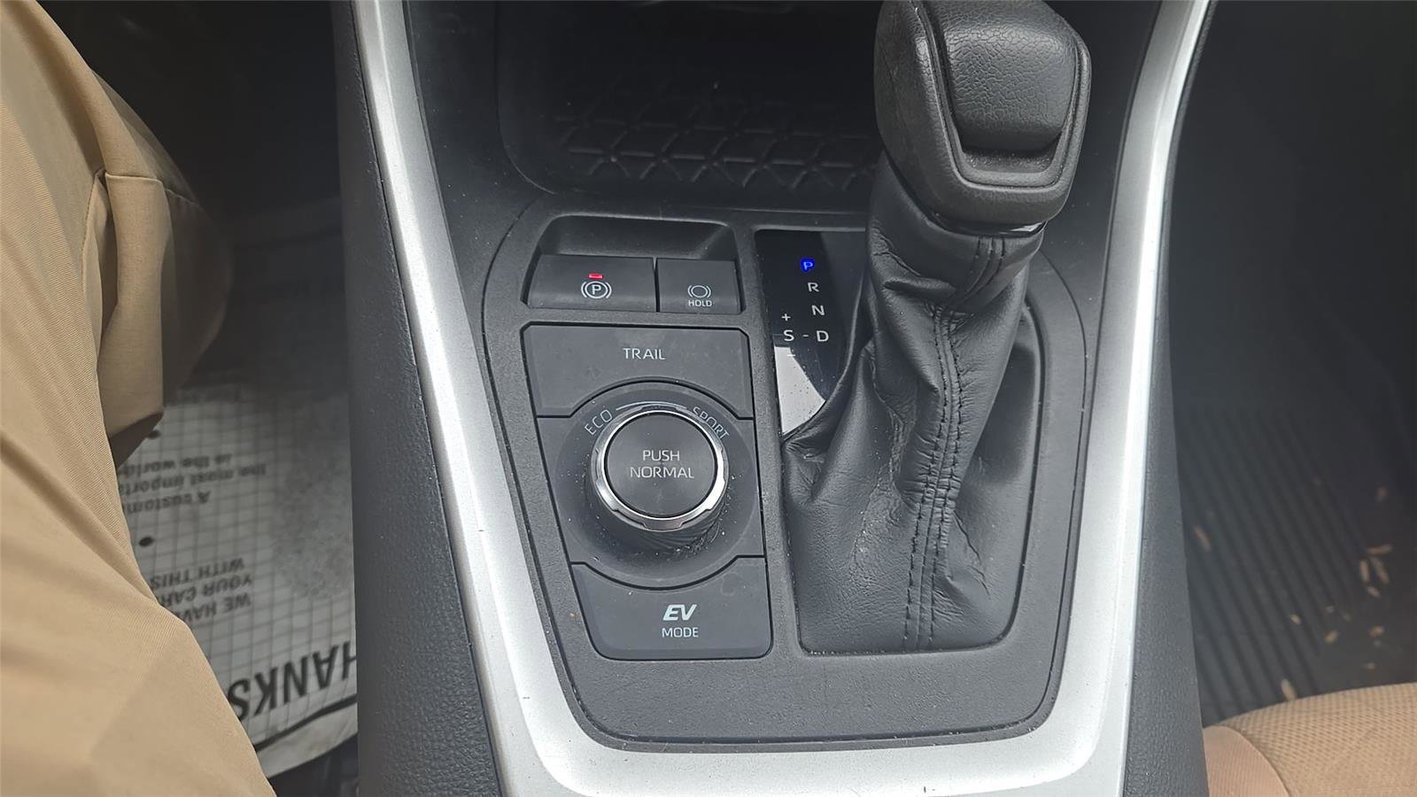 Used 2022 Toyota RAV4 XLE w/ Convenience Package image 26