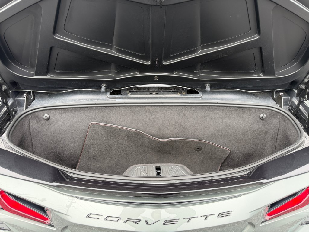Used 2022 Chevrolet Corvette Stingray Premium Conv w/ Z51 Performance Package RWD image 17