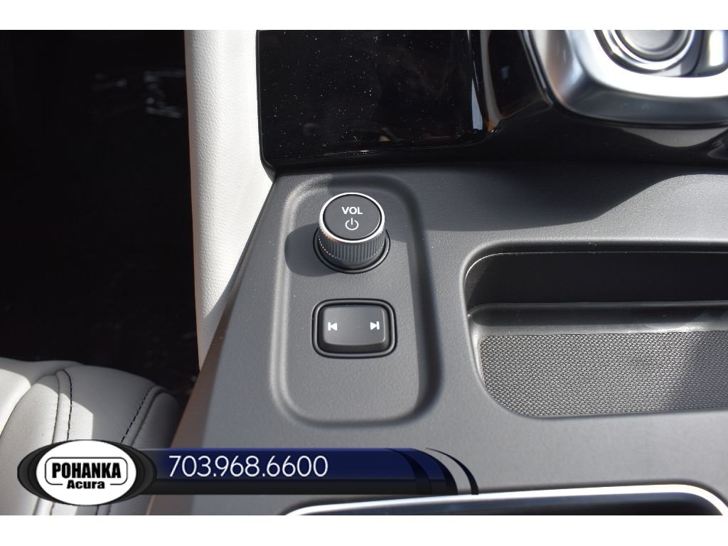 New 2026 Acura MDX w/ Technology Package AWD/4WD image 17