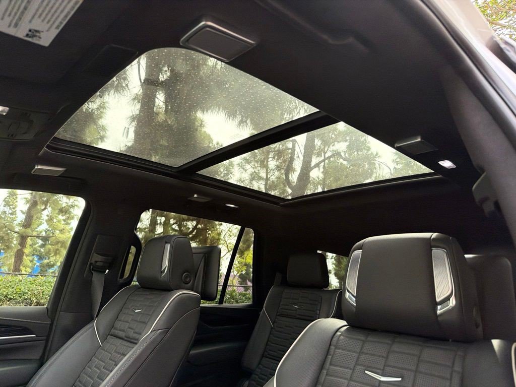 Certified 2023 Cadillac Escalade V AWD/4WD image 13