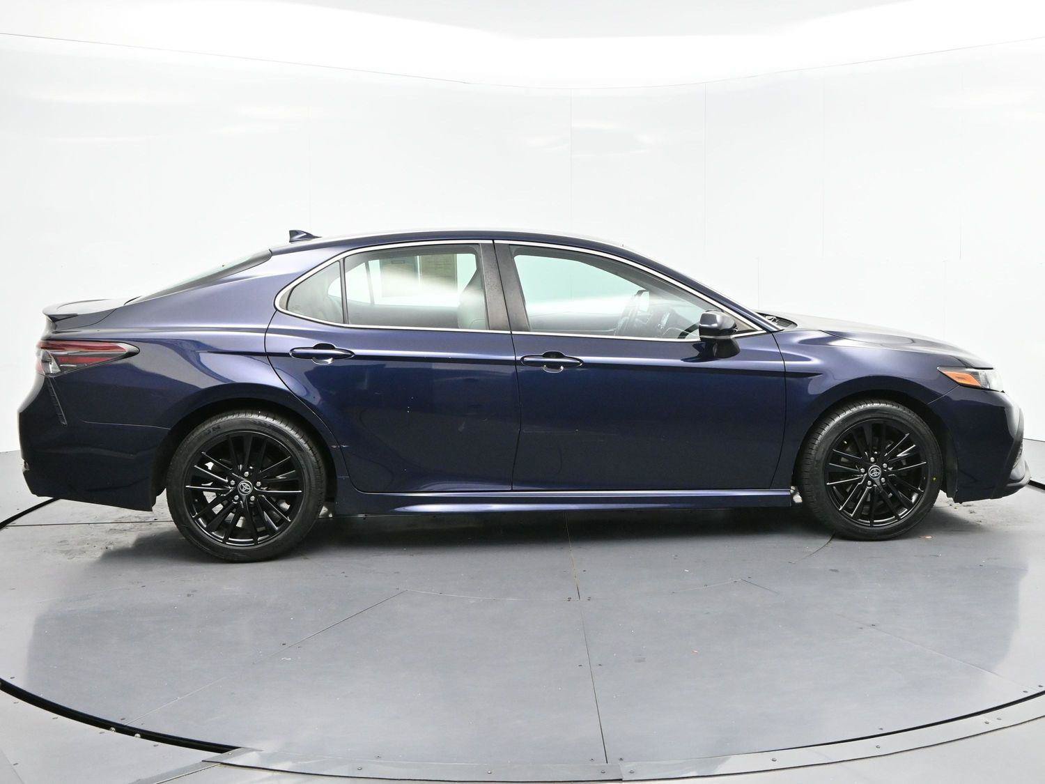 Used 2021 Toyota Camry SE FWD image 8
