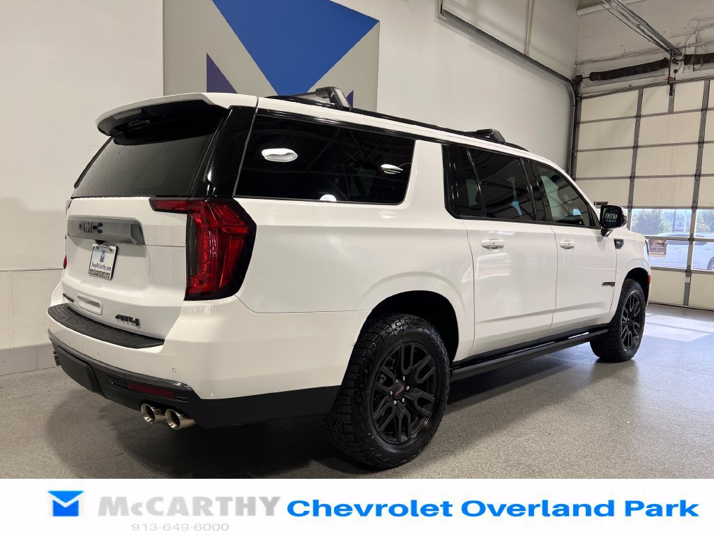 Used 2022 GMC Yukon XL AT4 AWD/4WD image 5