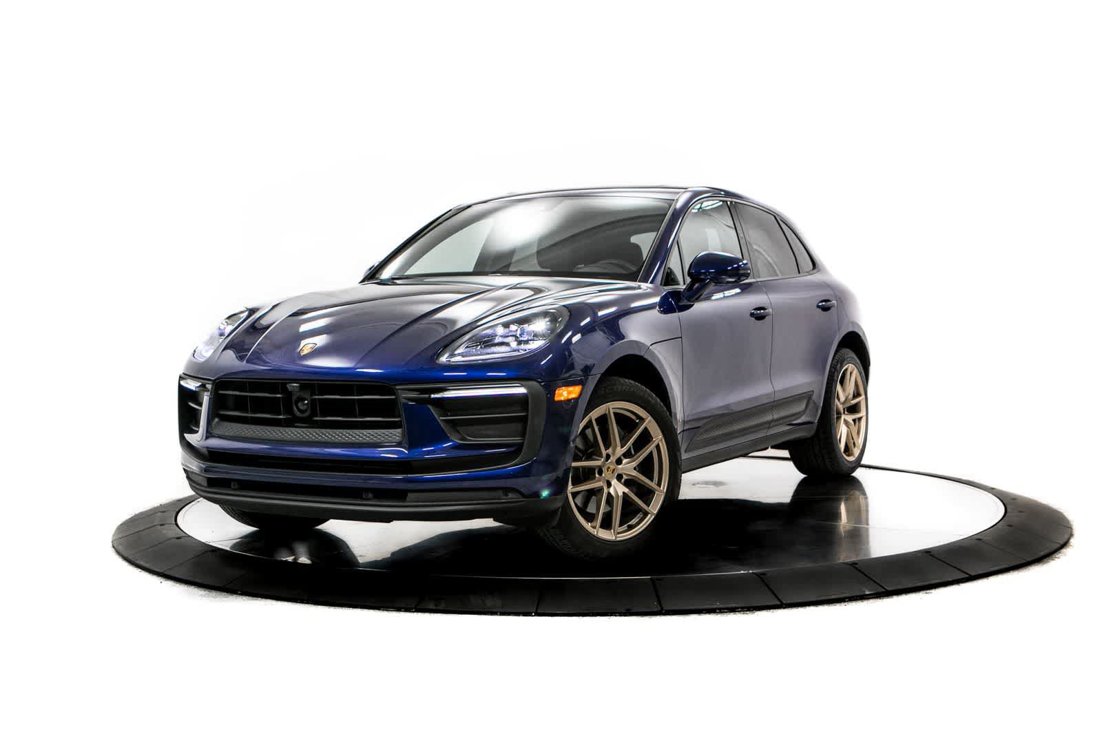 Certified 2023 Porsche Macan AWD/4WD image 1