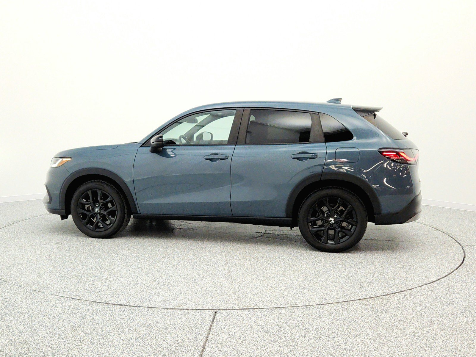 Used 2023 Honda HR-V Sport image 8