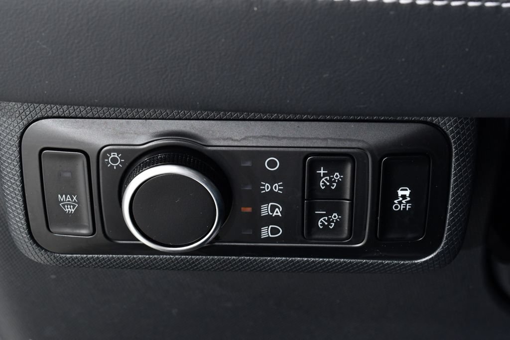 Used 2024 Ford Mustang Mach-E Premium AWD/4WD image 31