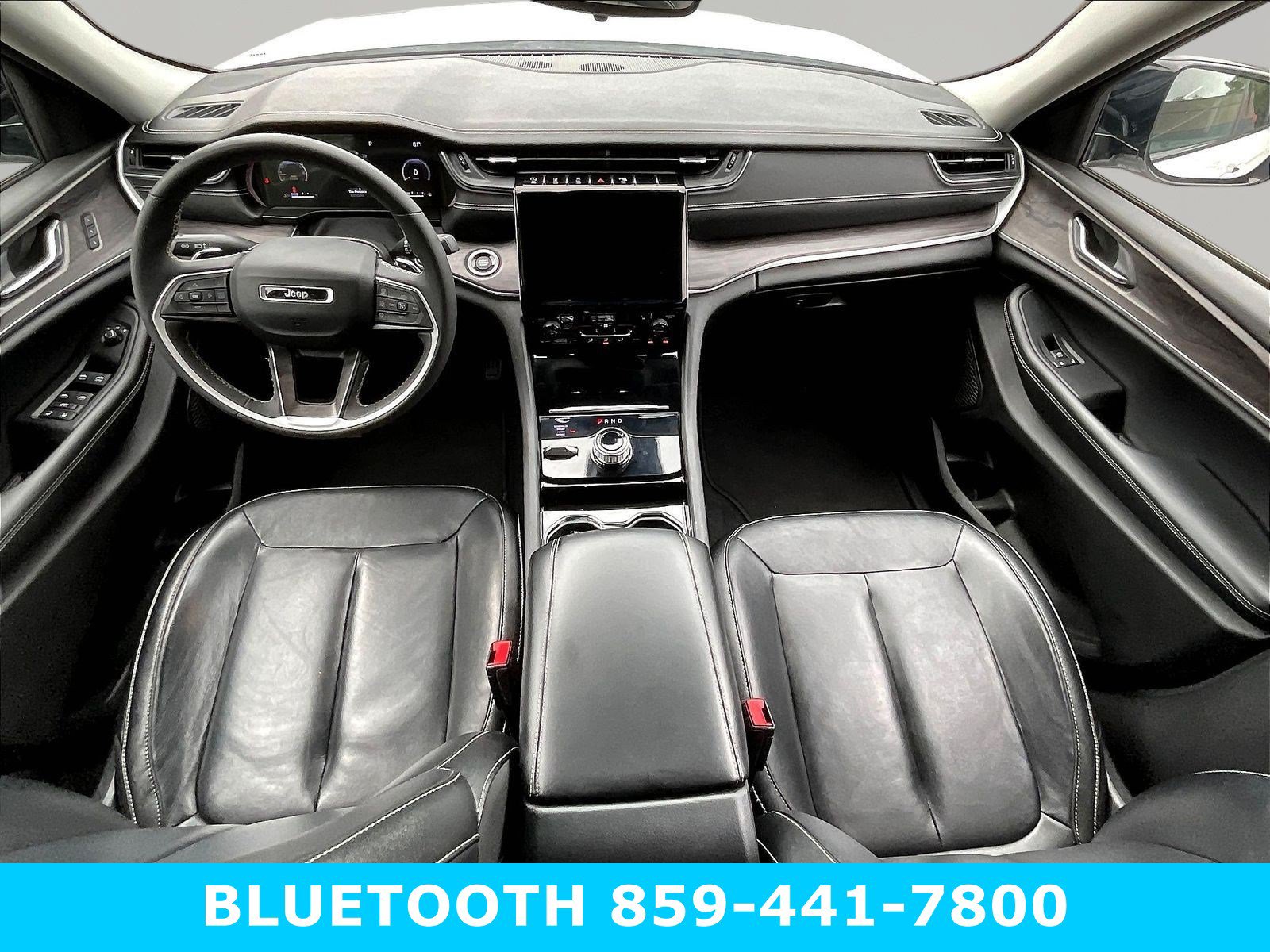 Used 2023 Jeep Grand Cherokee Limited w/ Black Appearance Package AWD/4WD image 7