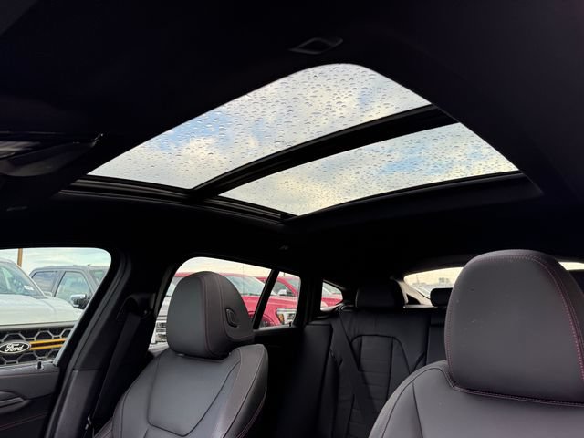 Used 2025 BMW X4 xDrive30i w/ Premium Package AWD/4WD image 31