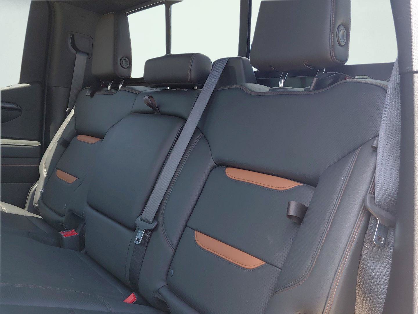 Used 2022 GMC Sierra 1500 AT4 w/ AT4 Premium Package AWD/4WD image 40