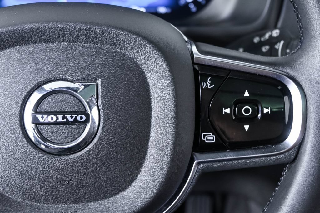 Certified 2024 Volvo XC90 B6 Ultimate w/ Lounge Package AWD/4WD image 13
