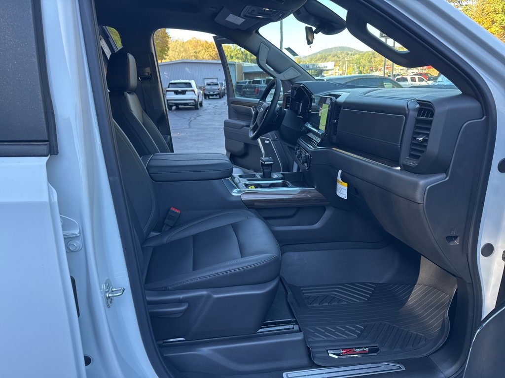 New 2025 Chevrolet Silverado 1500 LT Trail Boss w/ LT Trail Boss Premium Package image 13