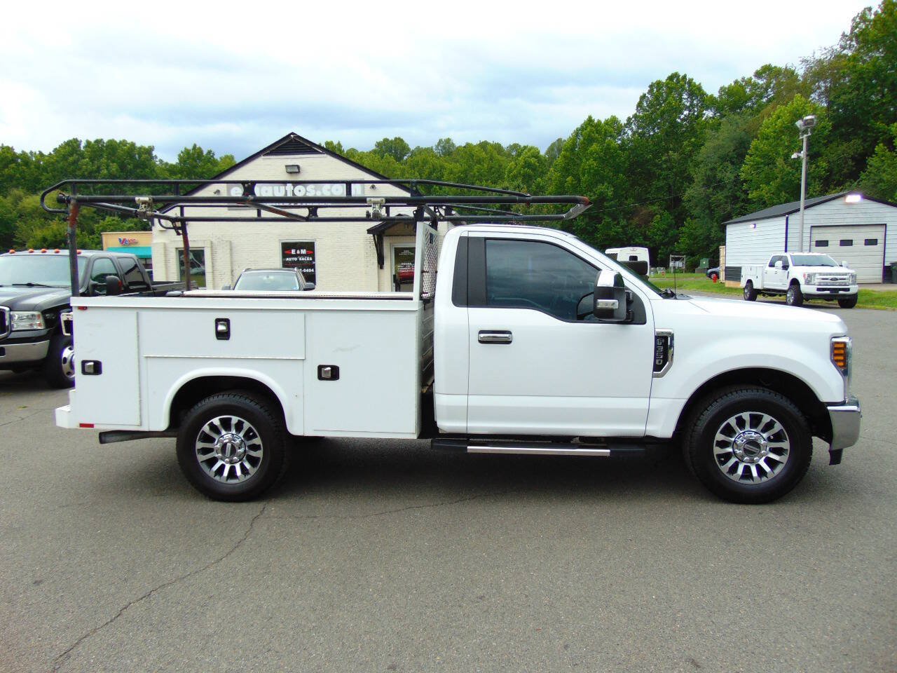 Used 2018 Ford F350 XL w/ Power Equipment Group RWD image 27