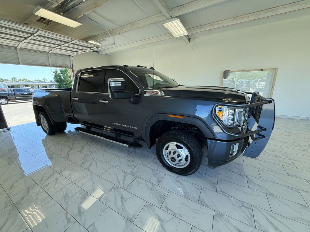 Used 2020 GMC Sierra 3500 Denali AWD/4WD image 2
