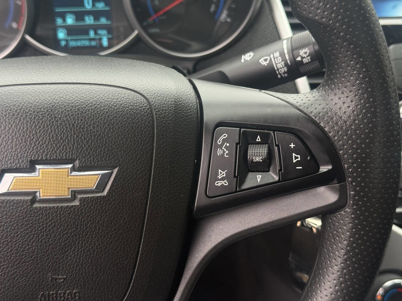 Used 2015 Chevrolet Cruze LT image 18