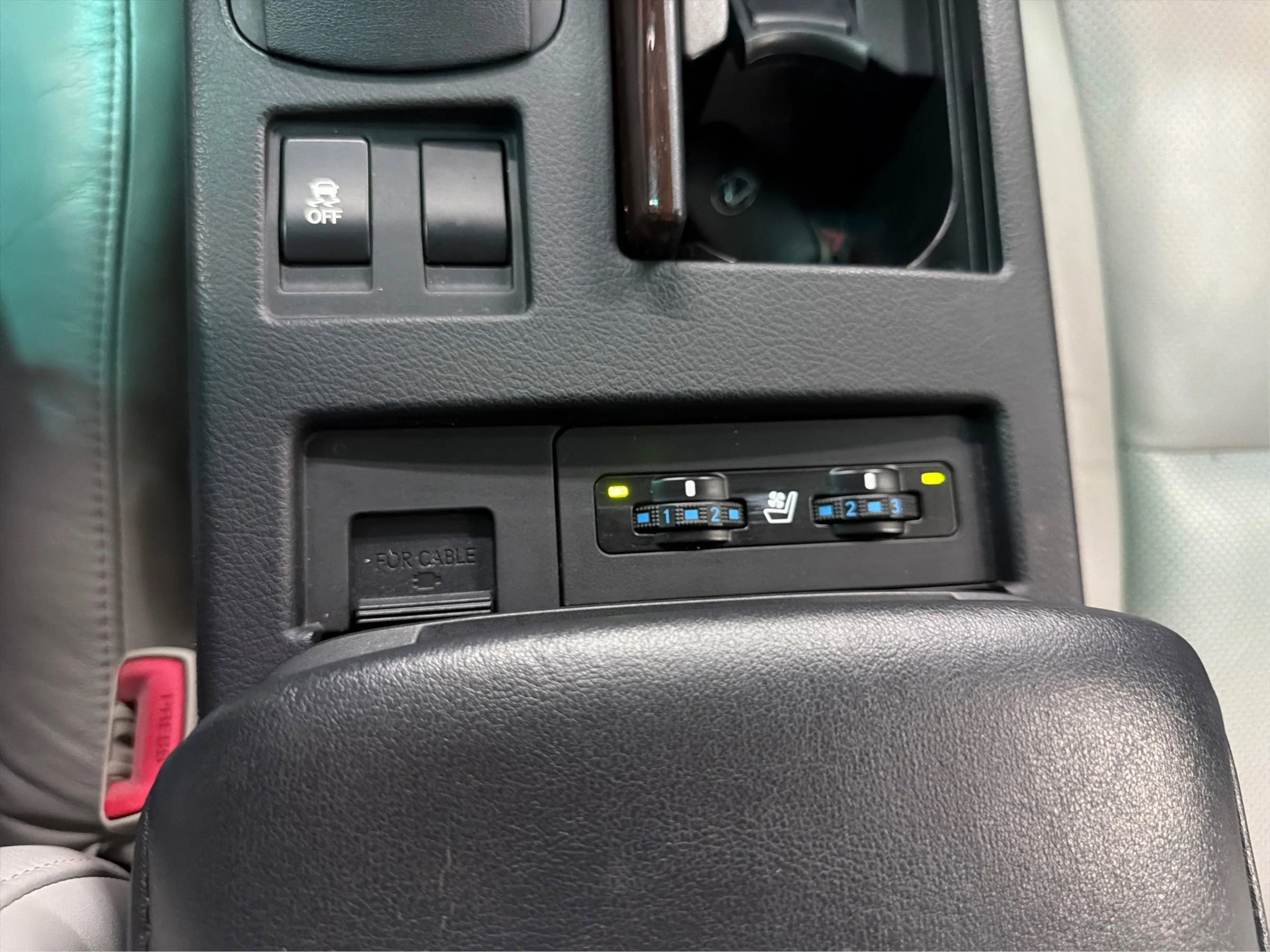 Used 2012 Lexus RX 450h FWD w/ Premium Pkg image 30