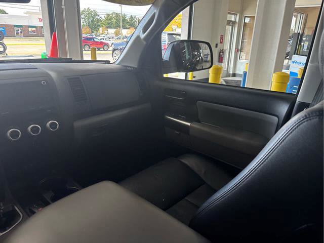 Used 2022 Toyota Sequoia SR5 image 9