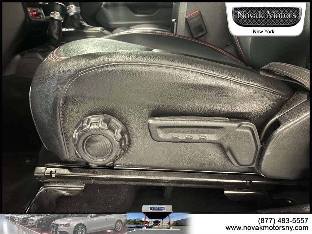 Used 2023 Jeep Wrangler Unlimited Rubicon w/ Cold Weather Group image 18