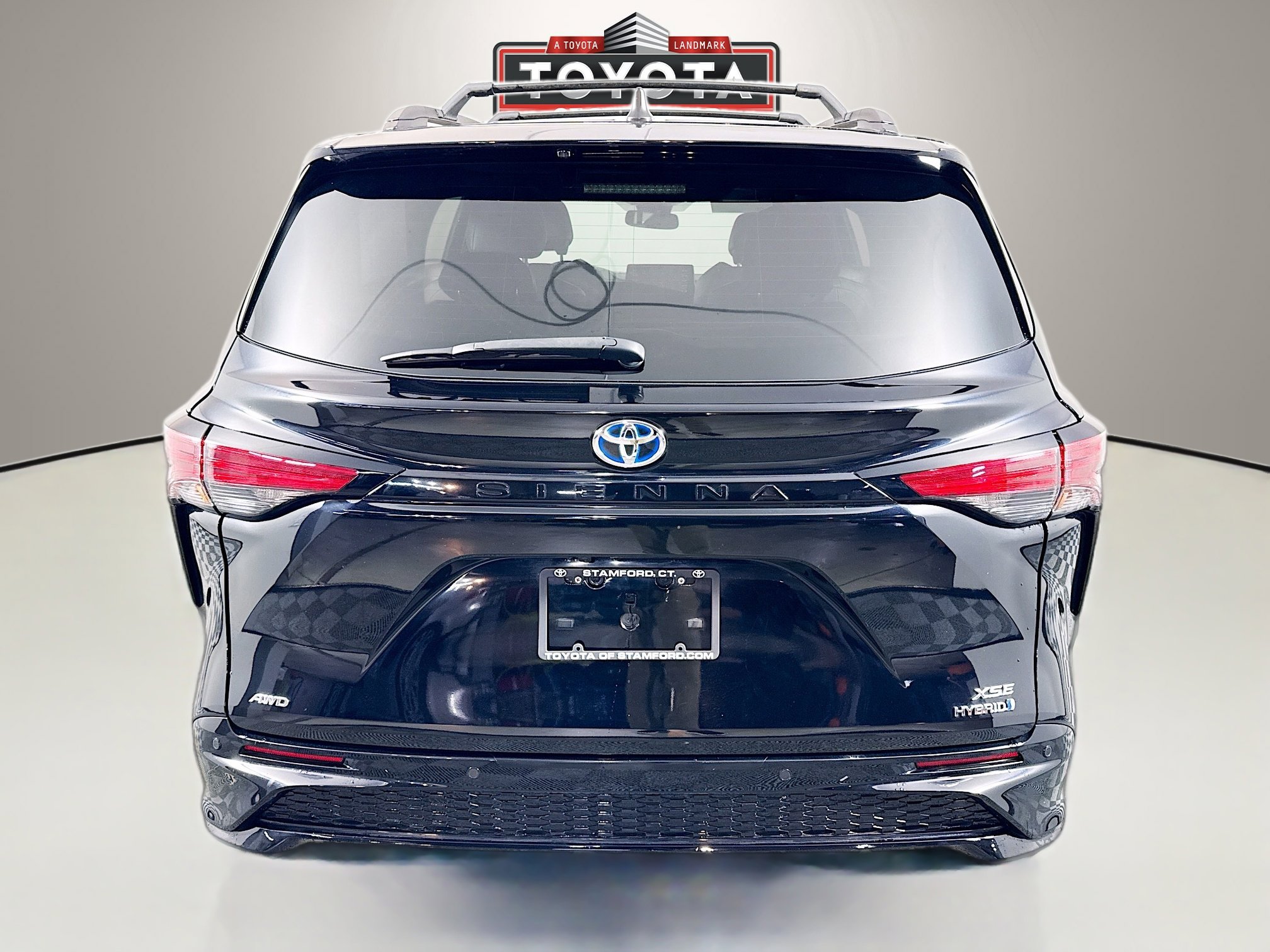 Certified 2022 Toyota Sienna XSE image 6