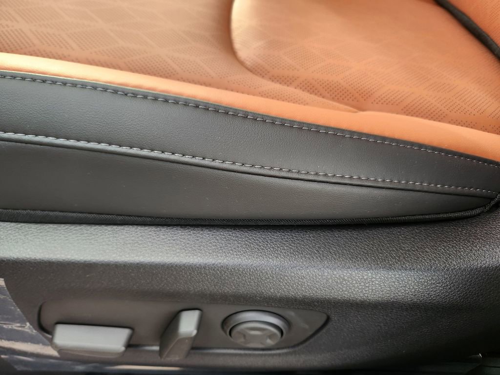 New 2026 Kia Carnival SX image 9