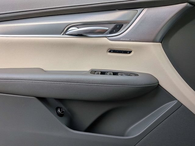 Certified 2024 Cadillac XT5 Premium Luxury FWD image 30