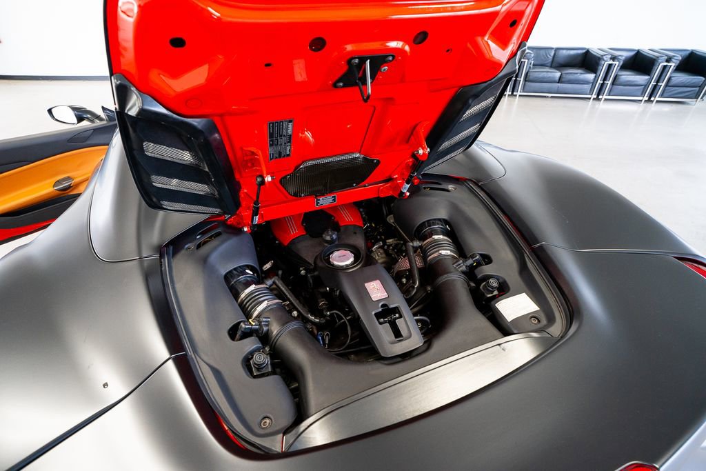 Used 2018 Ferrari 488 Spider RWD image 50