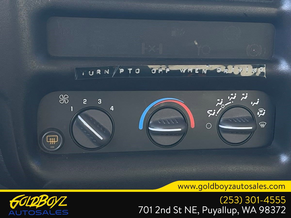 Used 2005 Chevrolet Kodiak C4500 2WD Crew Cab image 21