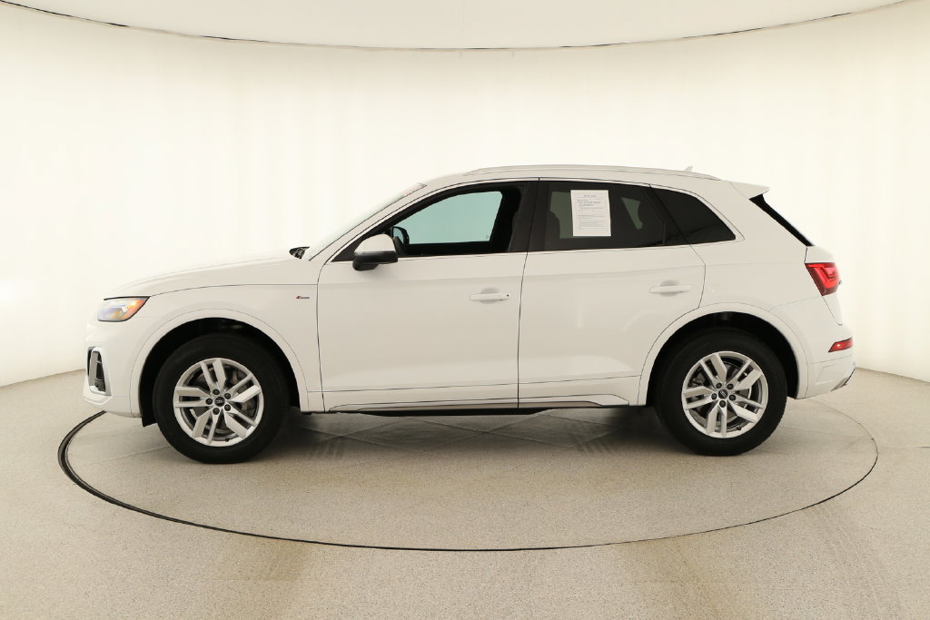 Certified 2024 Audi Q5 2.0T Premium AWD/4WD image 2