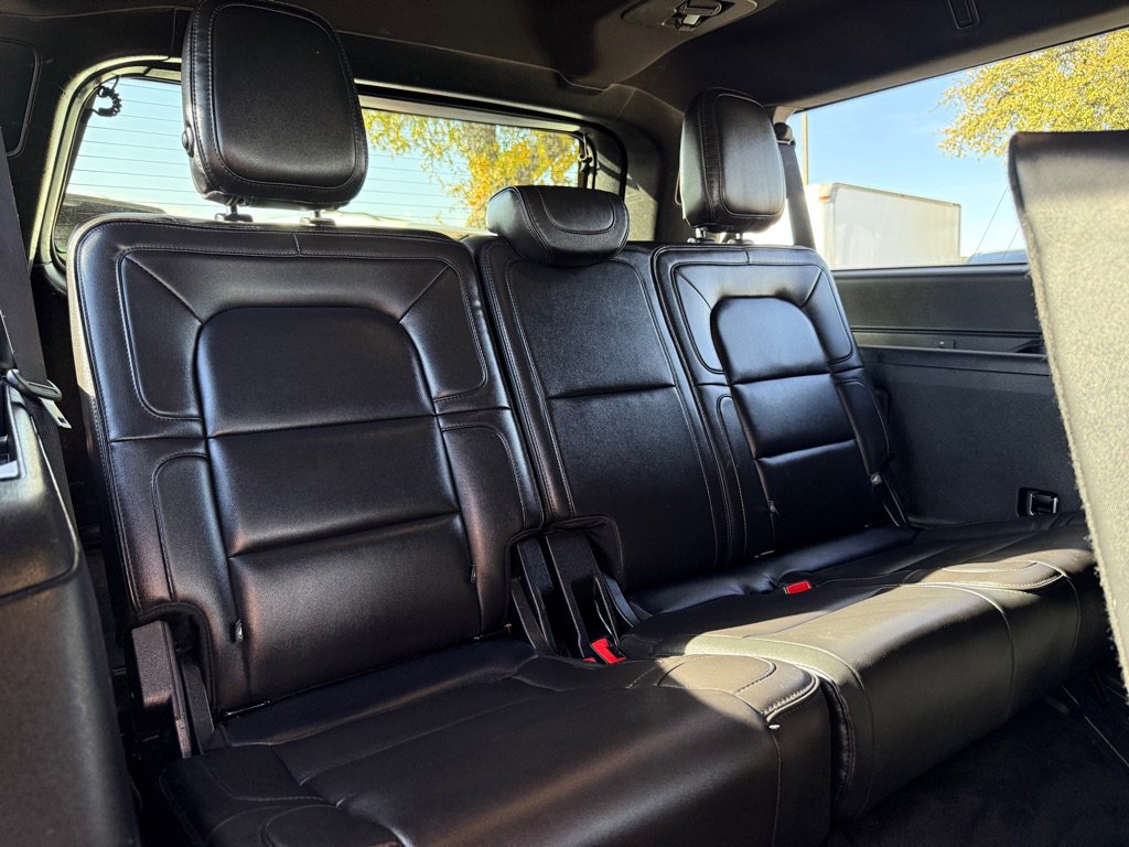 Used 2018 Lincoln Navigator L Reserve w/ Technology Package image 19
