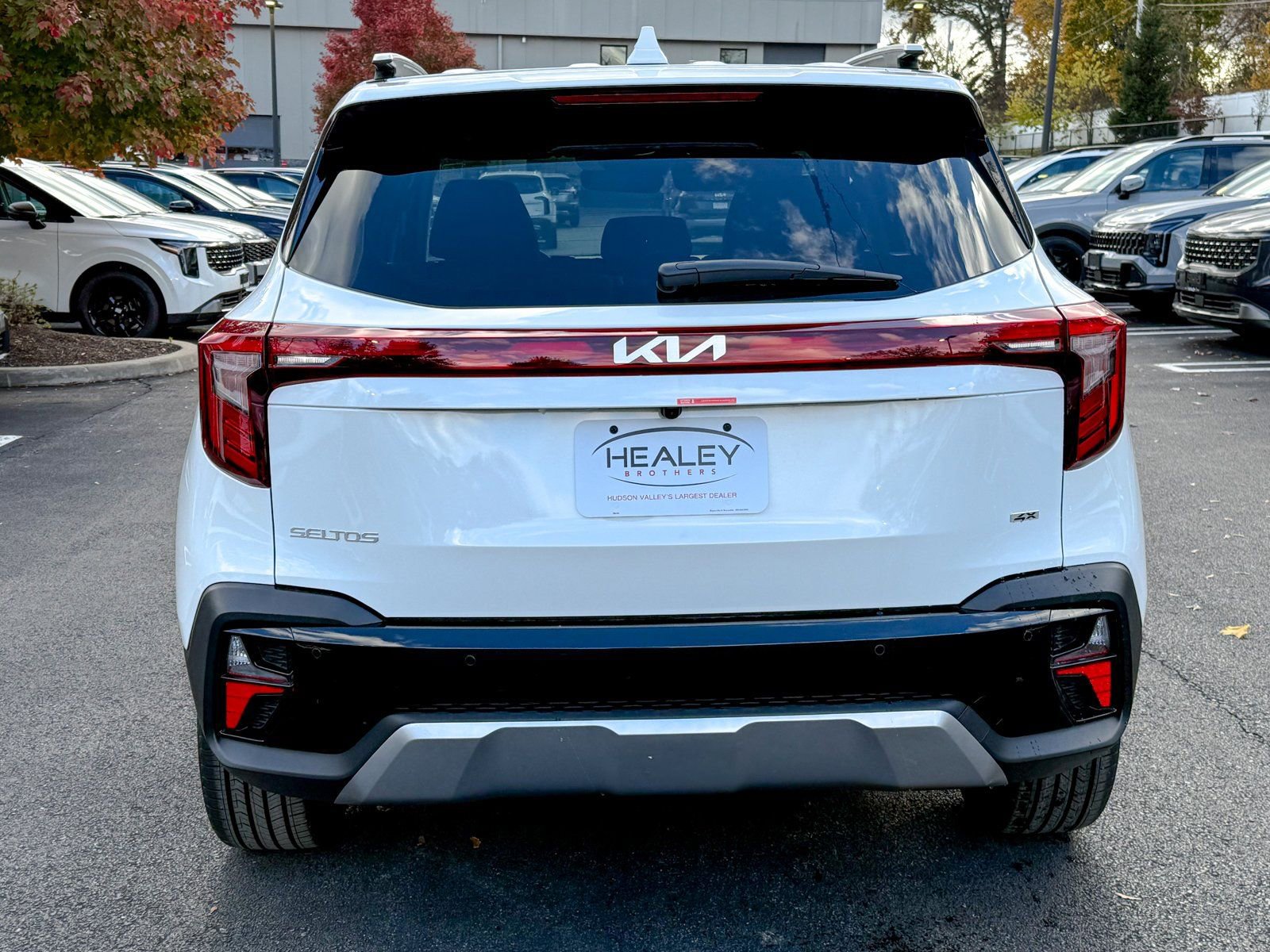 New 2026 Kia Seltos SX w/ SX Sunroof Package image 7