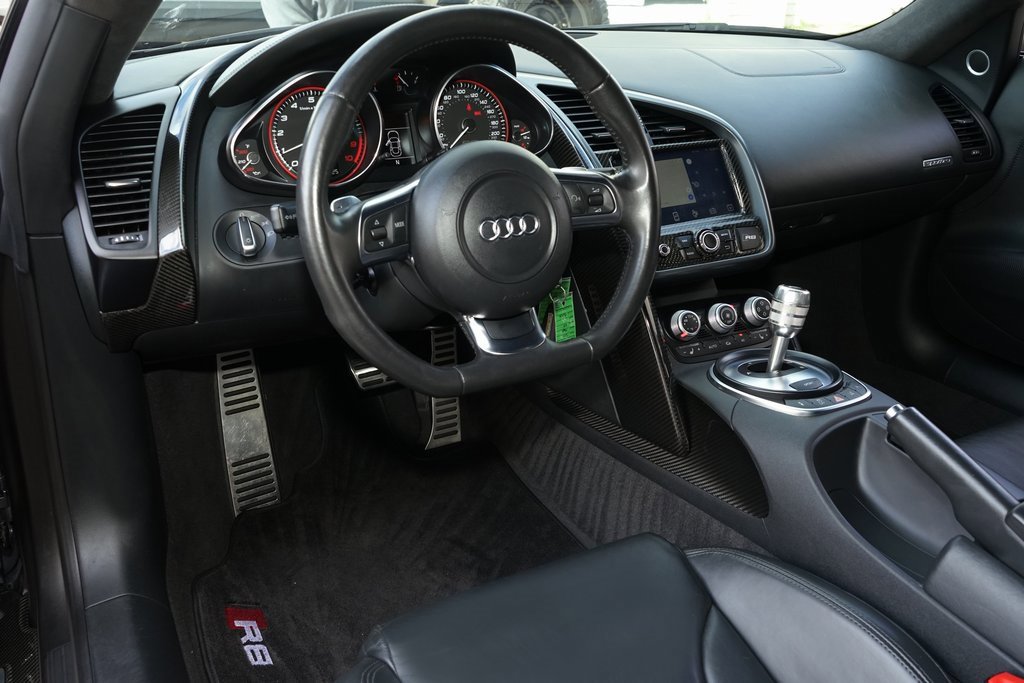 Used 2011 Audi R8 V10 image 11