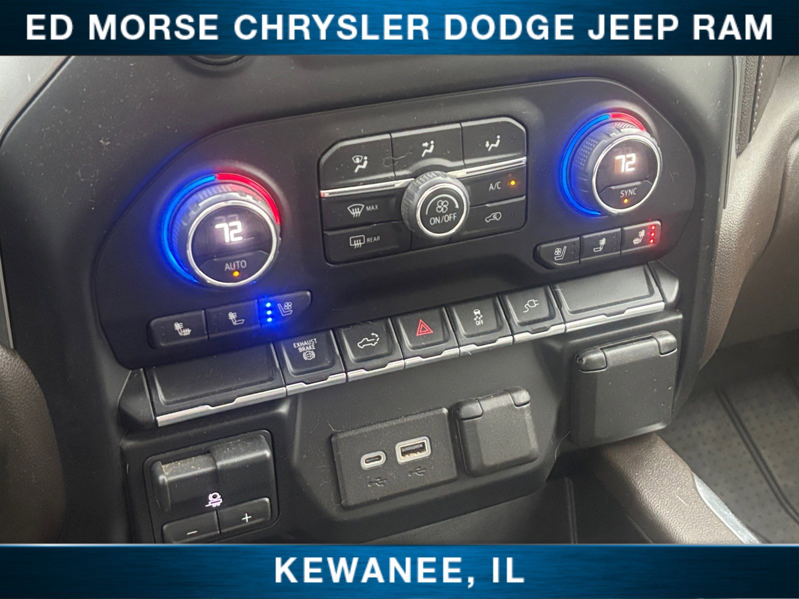 Used 2020 Chevrolet Silverado 2500 LTZ w/ LTZ Convenience Package image 26