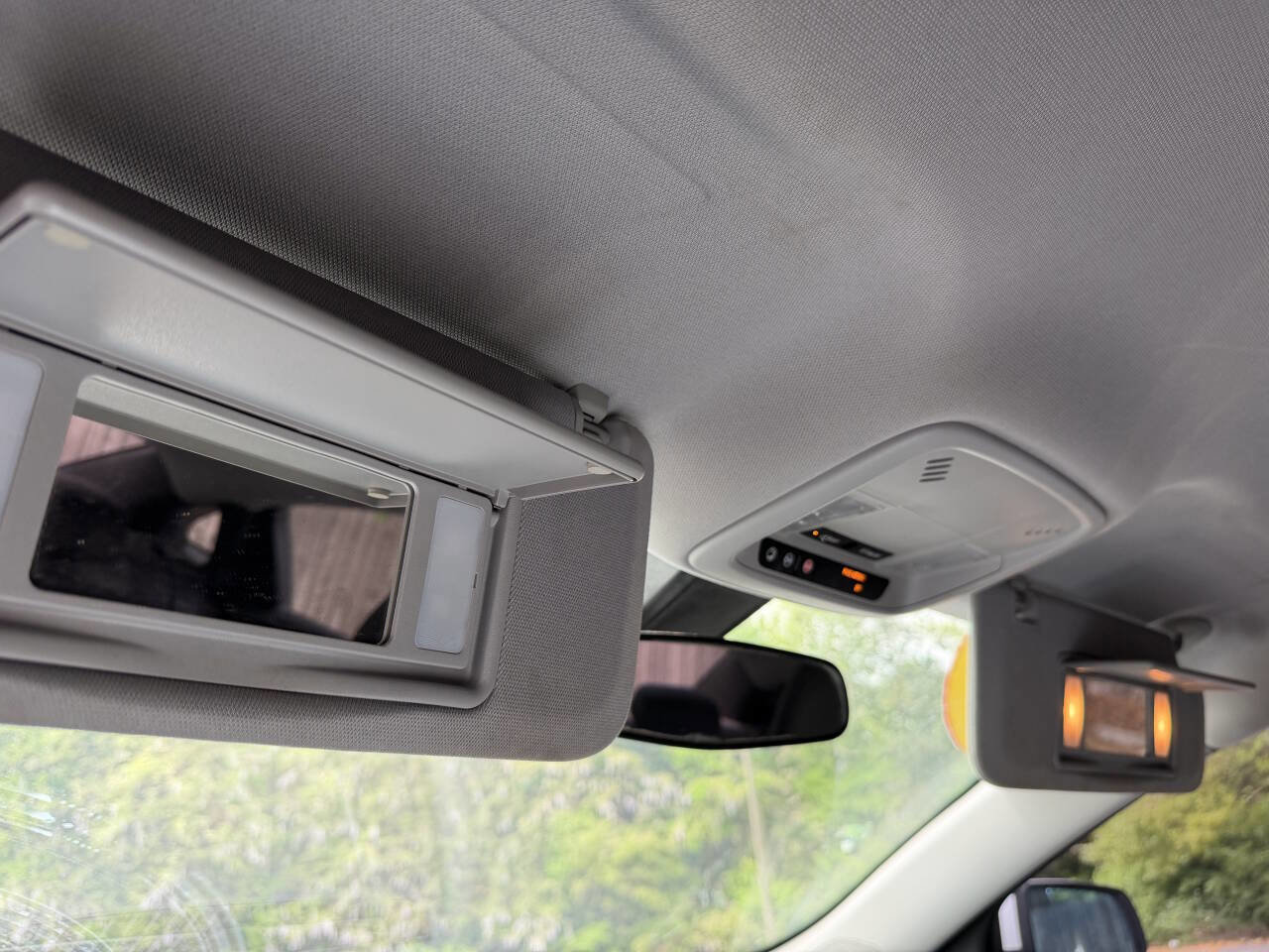 Used 2018 Chevrolet Malibu LT image 17