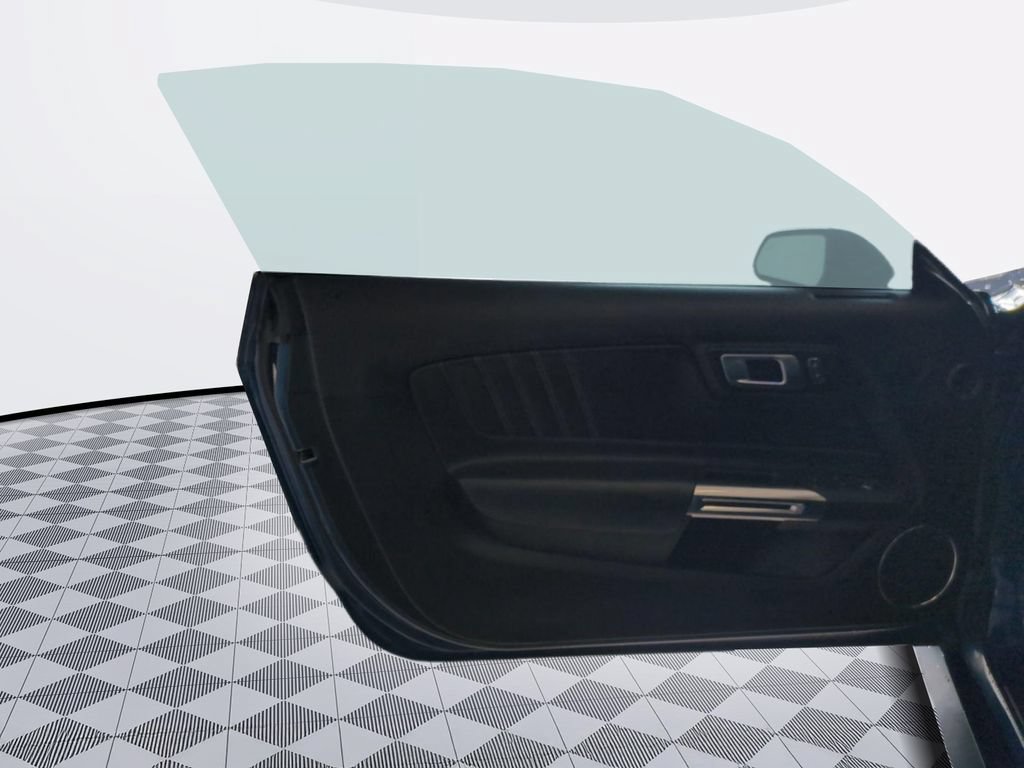 Used 2022 Ford Mustang Premium RWD image 10