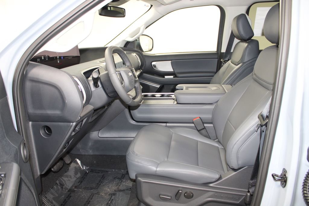 New 2026 Ford Expedition Active image 23