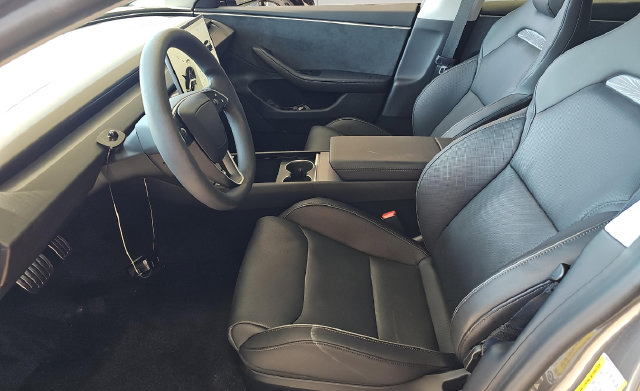 Used 2024 Tesla Model 3 Performance AWD/4WD image 5