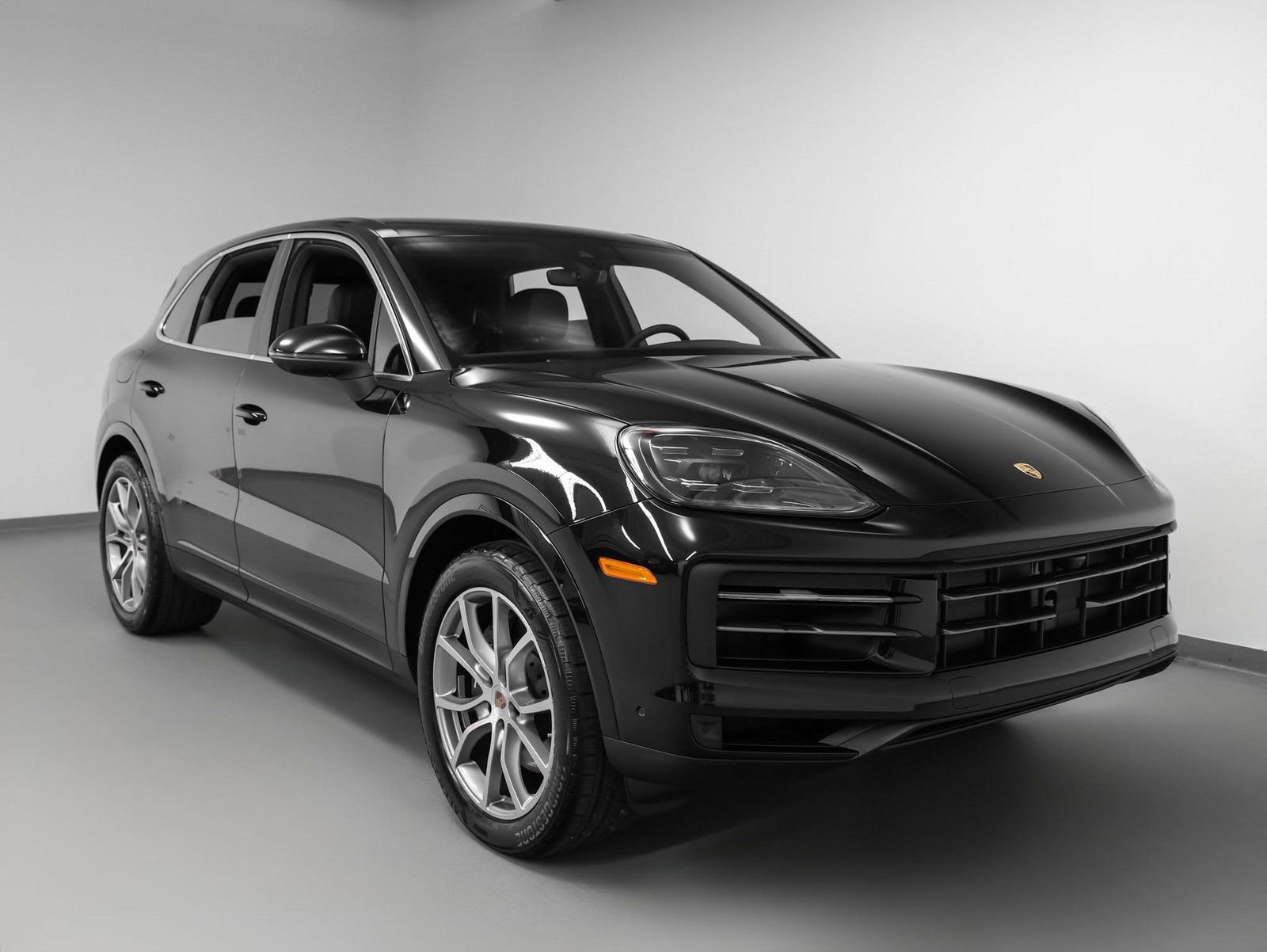 Certified 2025 Porsche Cayenne image 10