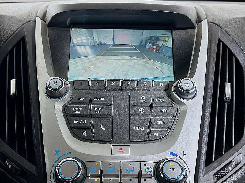 Used 2017 Chevrolet Equinox LT FWD image 14