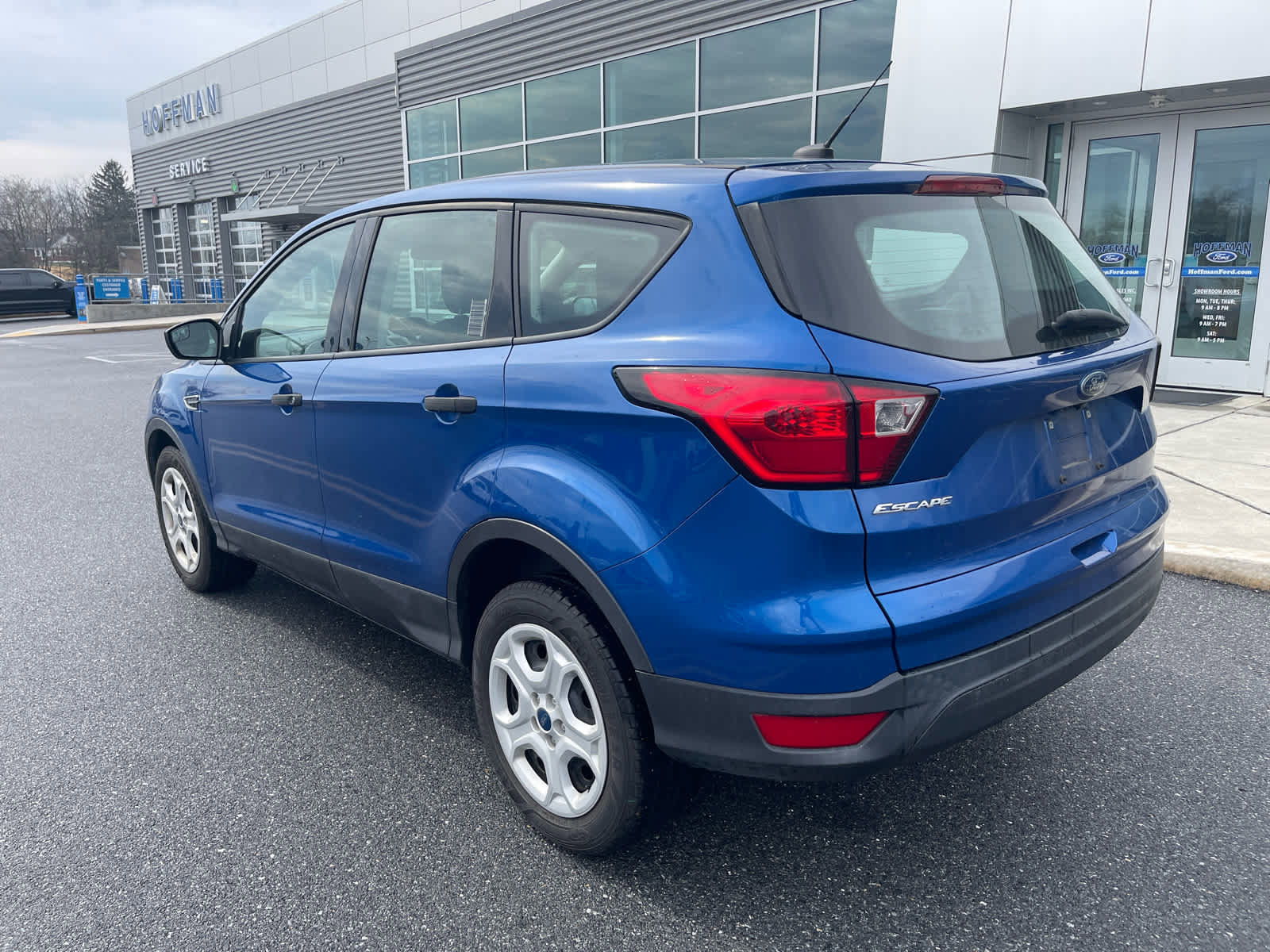 Used 2019 Ford Escape S image 3