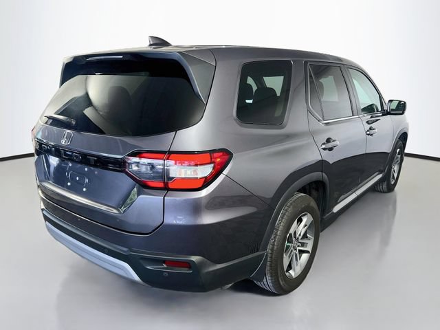 Used 2025 Honda Pilot EX-L image 8